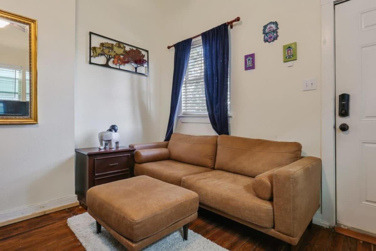 Holiday home Cute Quiet Mid-city - Location *
